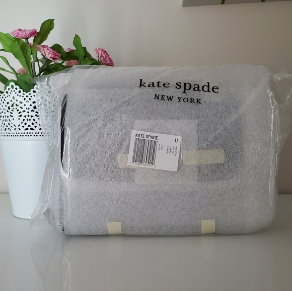 Kade Spade ♠️ Natalia Small Crossbody - Picture 3 of 15